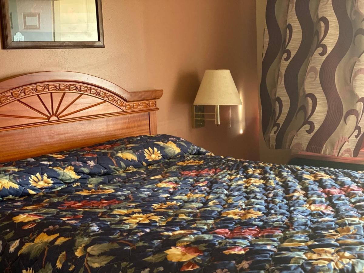 Payless Inn Kingfisher المظهر الخارجي الصورة